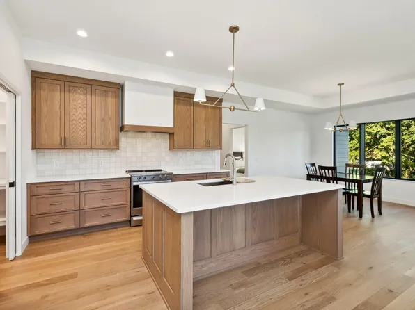 620 Greenvale Ave, Northfield, MN 55057