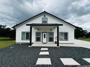 708 Taylor Dr, Horseshoe Bay, TX 78657