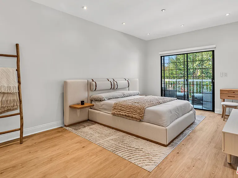 4475 Stern Ave — Photo 23