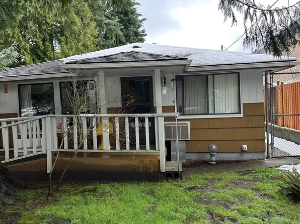 7033 S 116th Place, Seattle, WA 98178