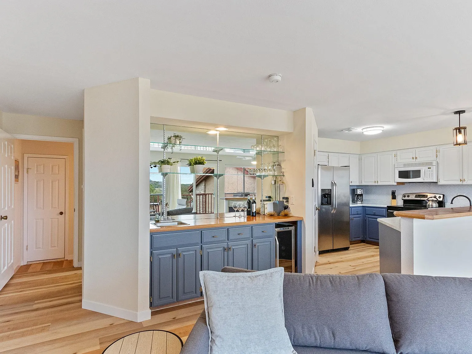 116 Campbell Dr — Photo 3