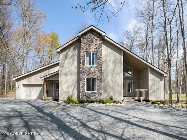 366 Appleseed Rd, Pocono Pines, PA 18350