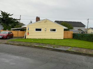 2407 10th St, Tillamook, OR 97141