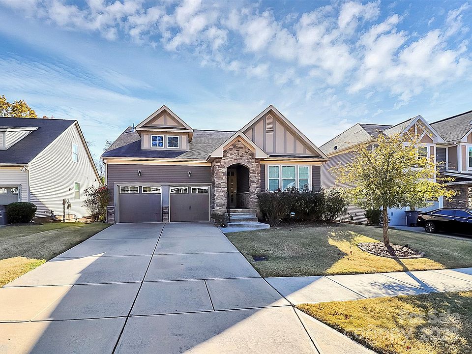 1st image of 10083 Castlebrooke Dr