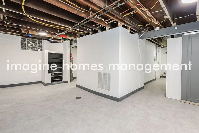 2044 Jacob St — Photo 14