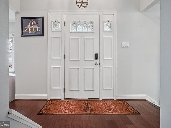 3rd image of 2205 Herman Ct