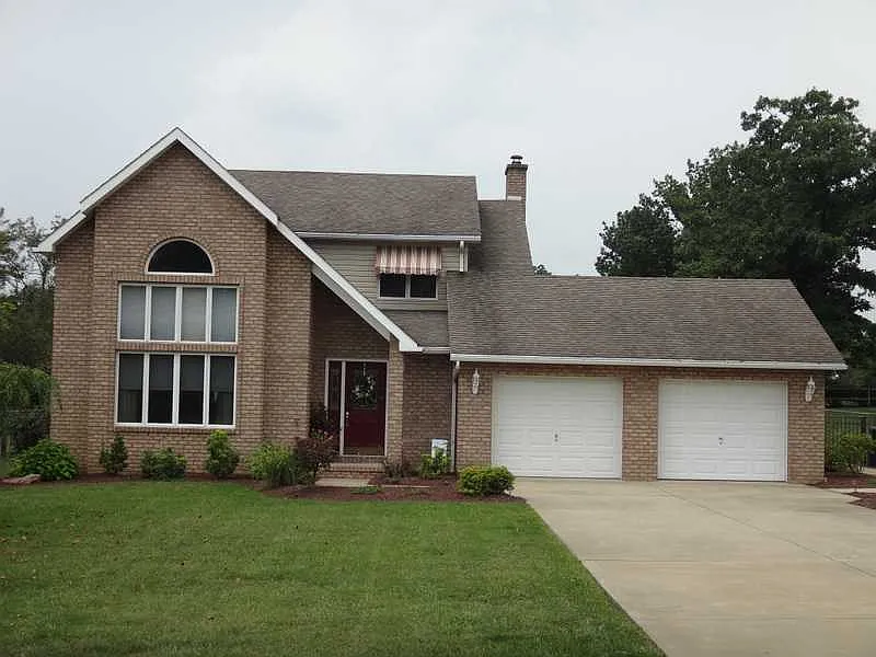 22 Naples Dr photo 1