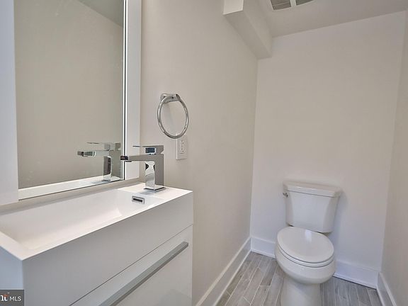 3rd image of 1202-1202 Four North St #24-5