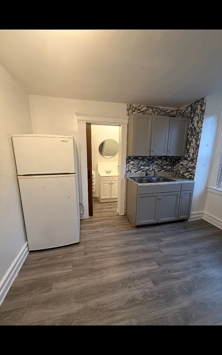 1 bed, $1,650 — Photo 1