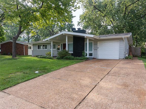 2nd image of 3190 Kingsley Dr