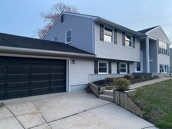 3rd image of 106 Parkview Rd