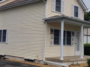 312 Olyphant Ct, Olyphant, PA 18447