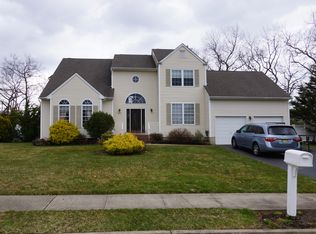 2077 Mackenzie Rd, Toms River, NJ 08755