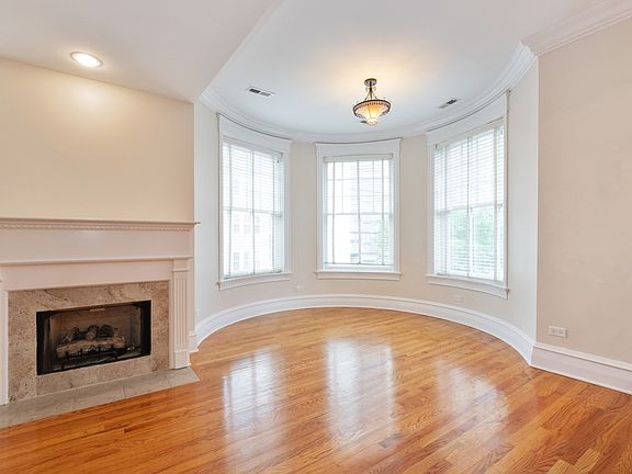 Hardwood floors and fresh paint, charming!