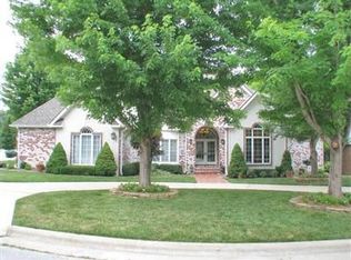 5040 S Barnes Ct, Springfield, MO 65804