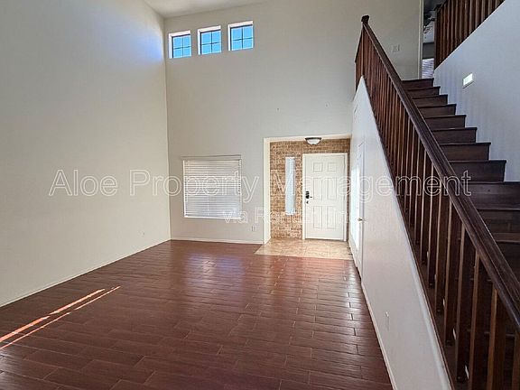 3rd image of 45311 W Woody Rd