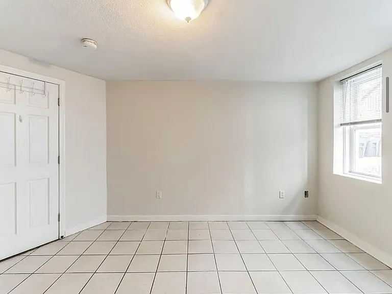 204 H St #1 — Photo 10