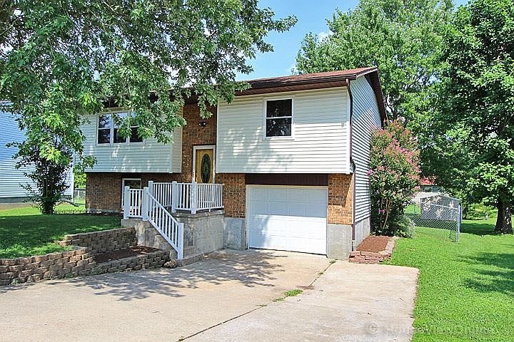 1st image of 312 Willow Bend Dr