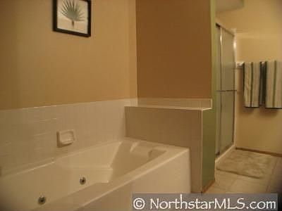 3rd image of 1654 Rosehill Cir