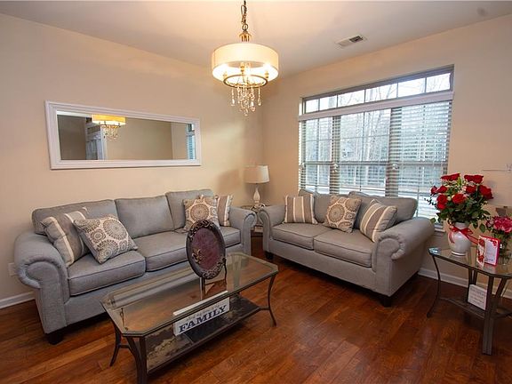 3rd image of 5143 Olive Branch Cir