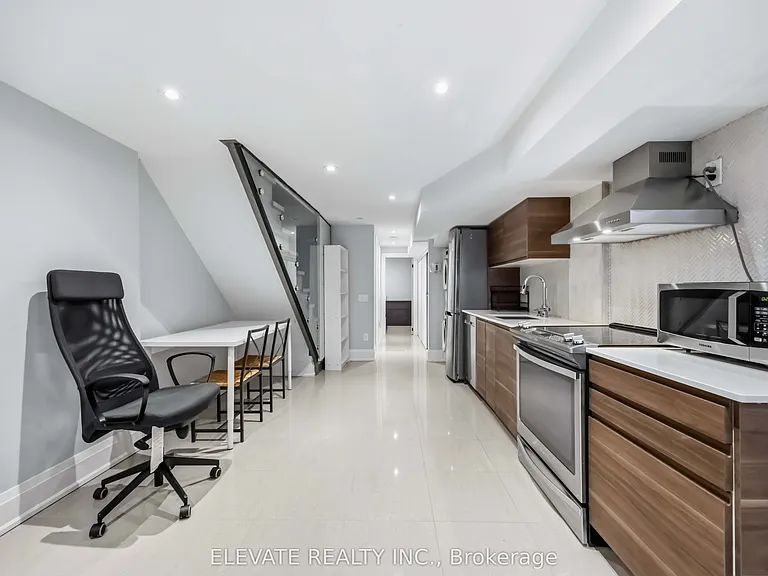 220 Gilbert Ave #BASEMENT — Photo 6