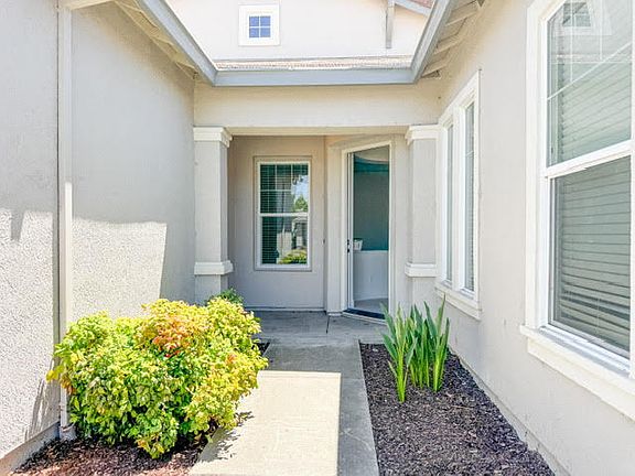 4th image of 5855 Bridgecross Dr