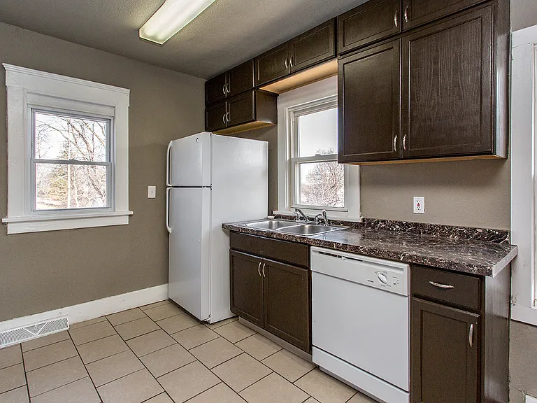 1005 Pleasant View Dr — Photo 5