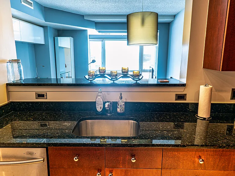 930 Wayne Ave #1307 — Photo 21