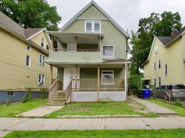 19 Warriner Ave, Springfield, MA 01108