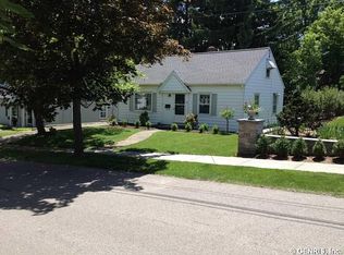 15 Maple St, Pittsford, NY 14534