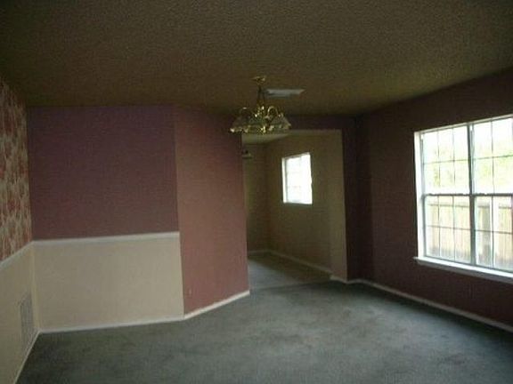 3rd image of 421 Fairfield Dr