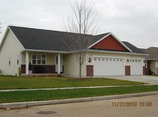 4018 E Braeburn Dr, Appleton, WI 54913