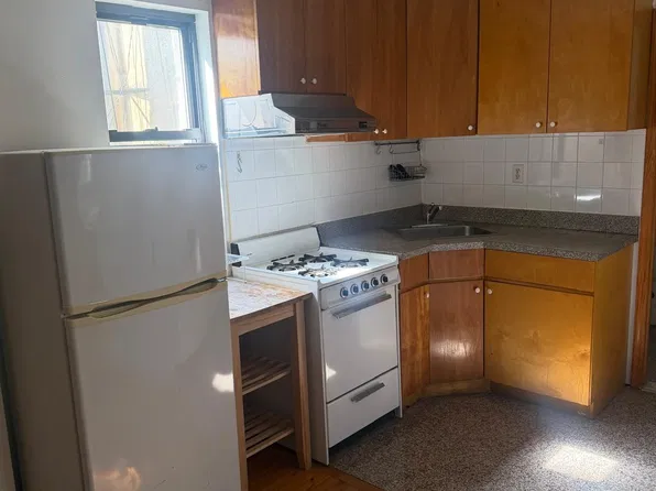 154 Mott Street image 1 of 9