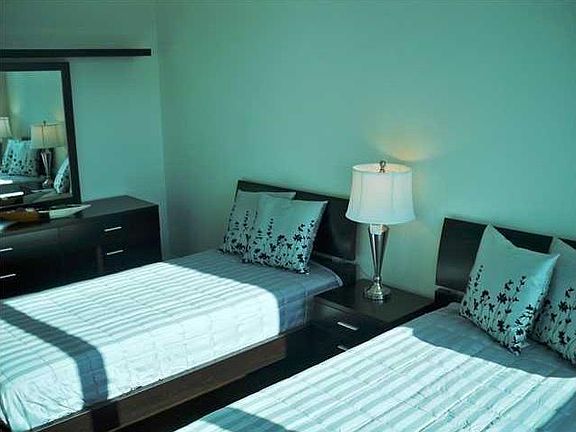 5th image of 10295 Collins Ave #604