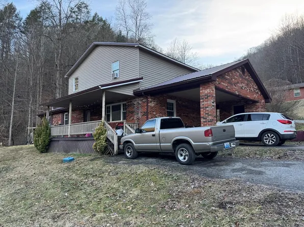 135 Big Hollow Dr, Mouthcard, KY 41548