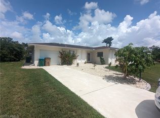 5127 Manor Ct, Cape Coral, FL 33904