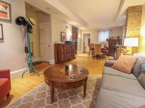 9 Belmont Pl #1, Somerville, MA 02143