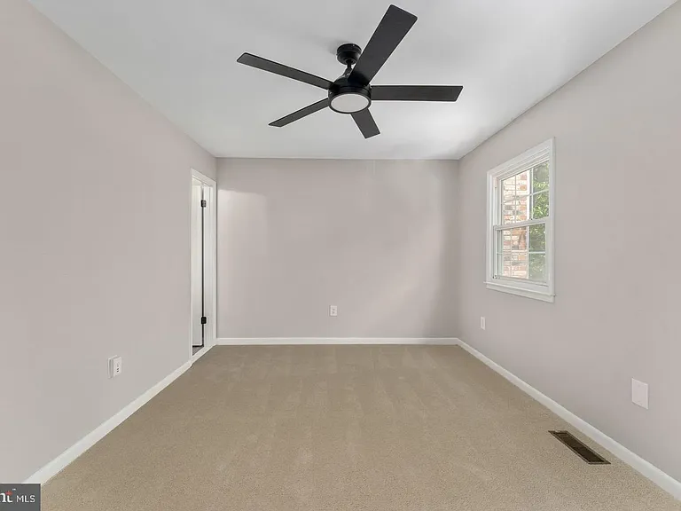14843 Emberdale Dr — Photo 21
