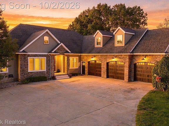 2nd image of 3937 Helens Gate St
