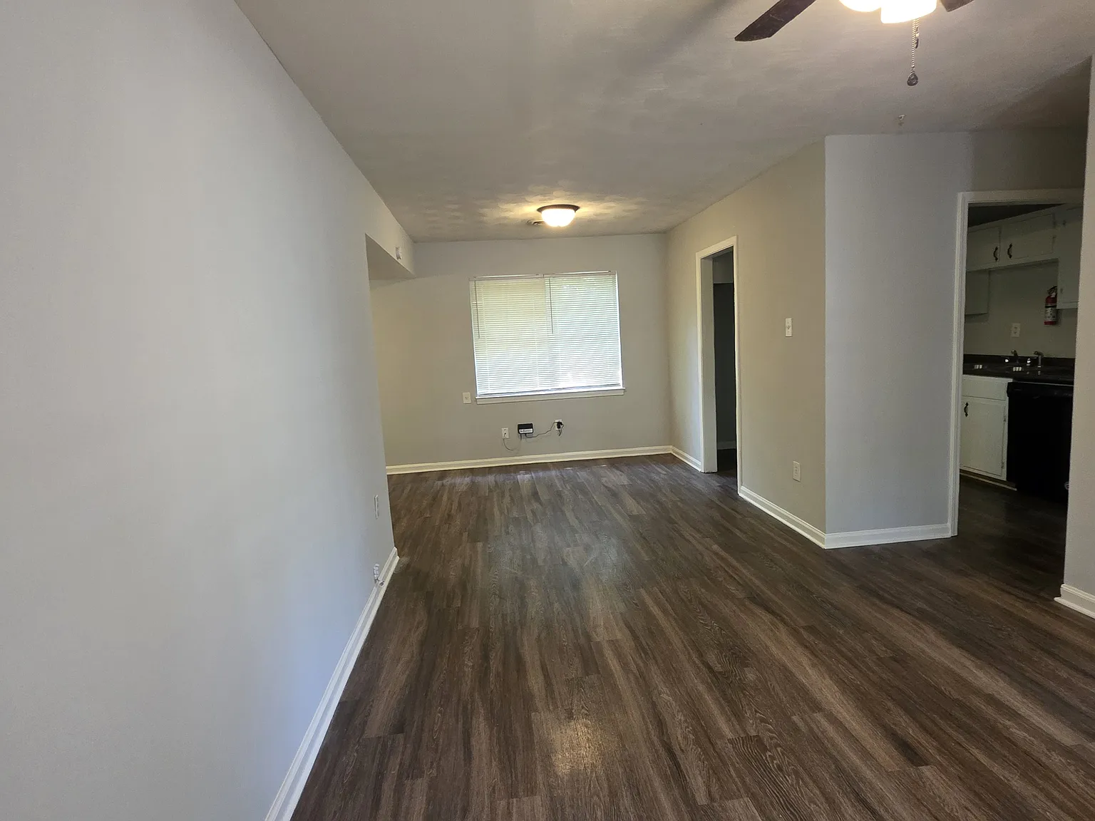 Stunning 3-Bedroom, 1-Bathroom Home — Photo 3
