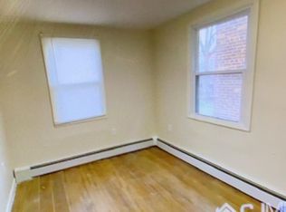 310 Somerset St FLOOR 2, New Brunswick, NJ 08901