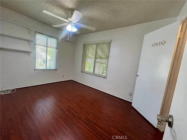 10 Bluff Point Cir — Photo 35