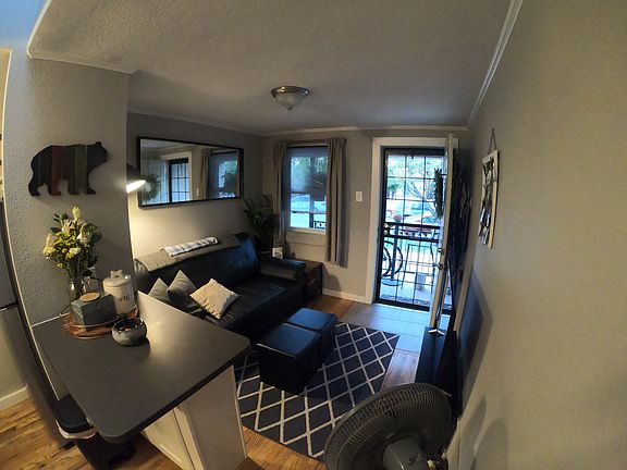 3rd image of 808 E 23rd Ave