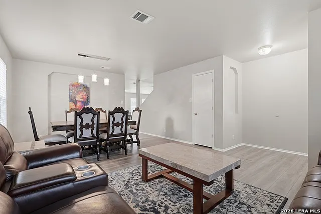 8002 River Valley — Photo 4