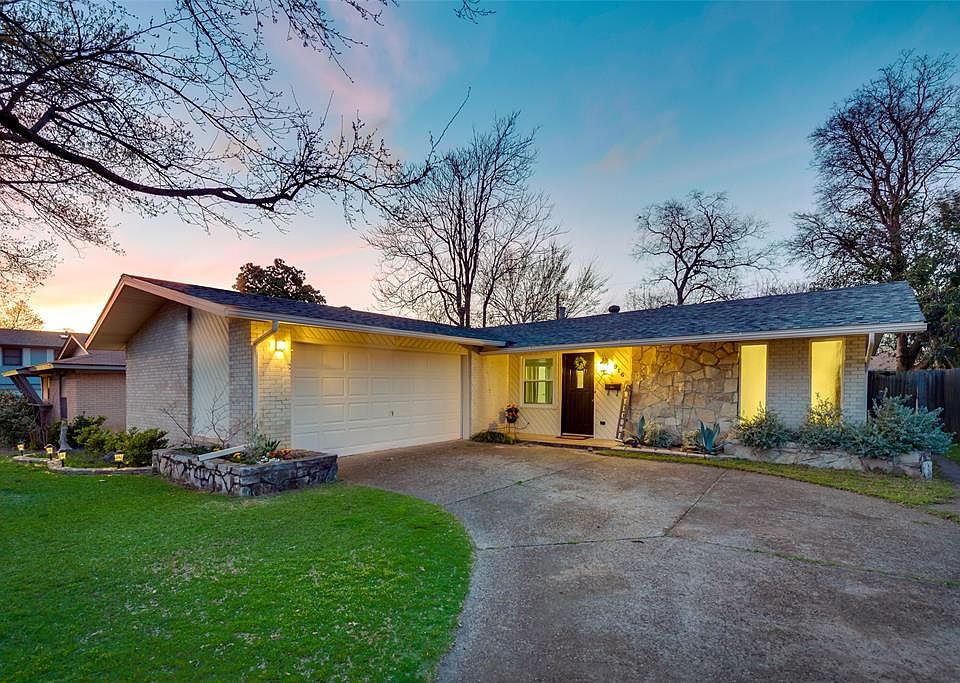 1st image of 916 Wisteria Way