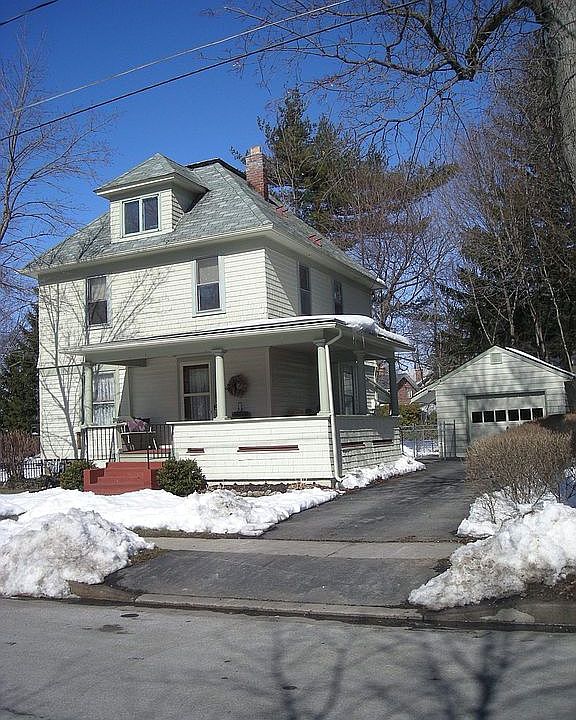 1 Saint Marks Street