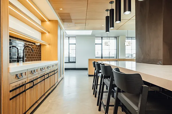 Rented by Nooklyn NYC LLC | media 93