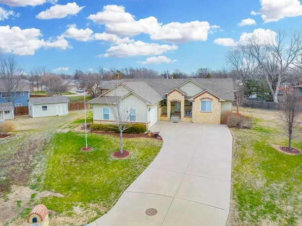 1228 W High Ct S, Wellington, KS 67152