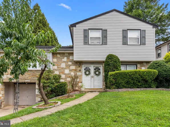 497 Pinewood Rd #0, Philadelphia, PA 19116