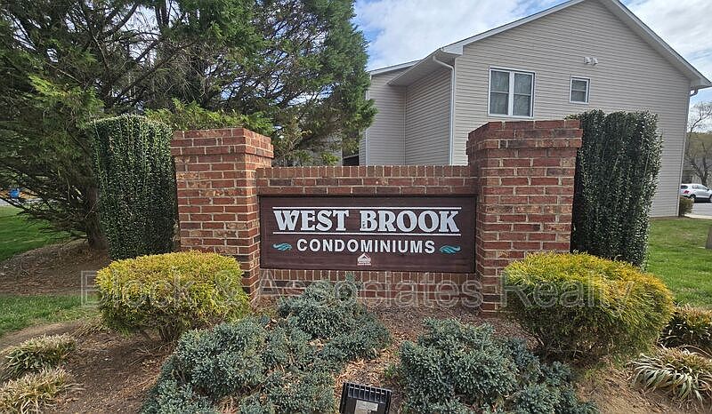 1st image of 110 Westbrook Ct